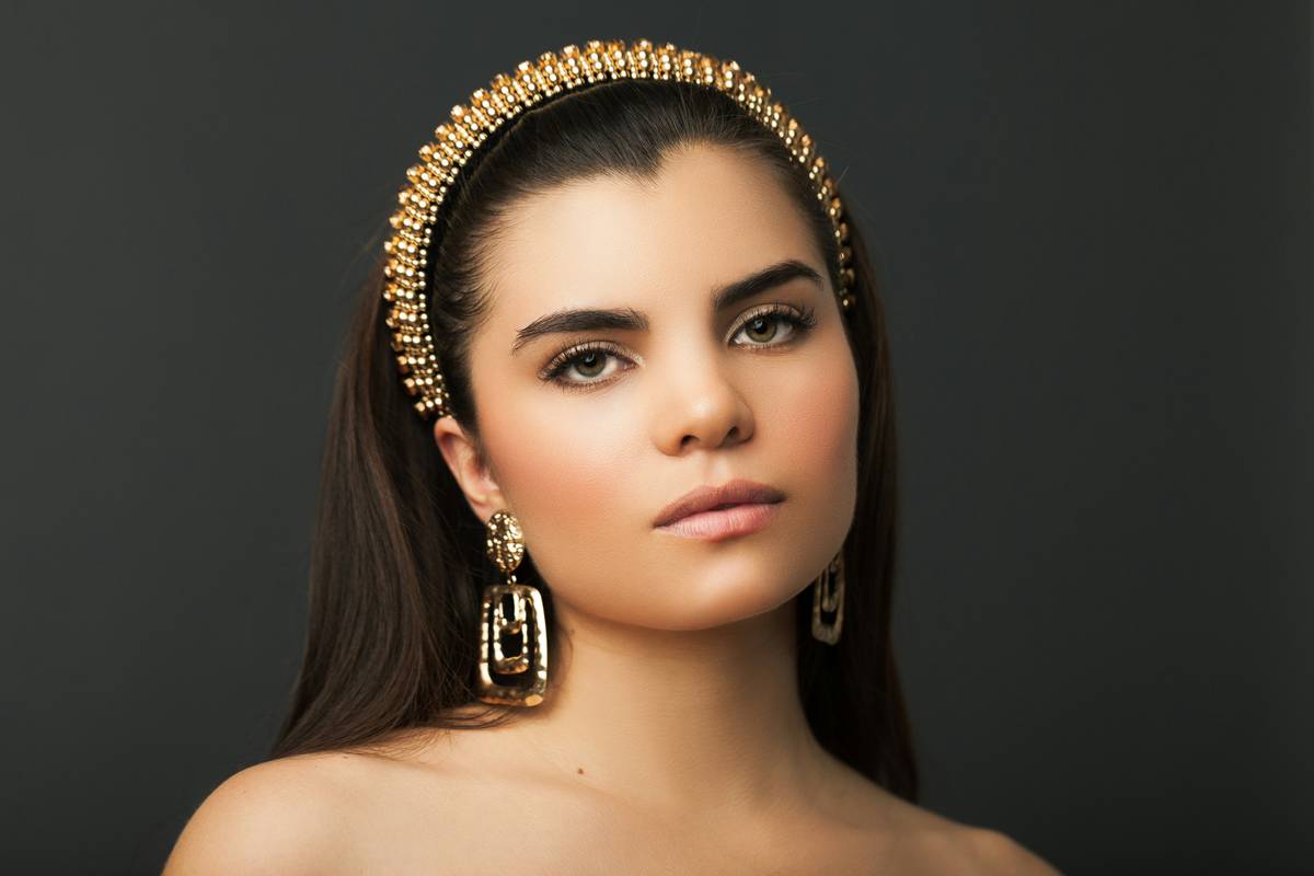 Unique Hair Accessories: Elevate Your Style with Stunning Hair Crowns