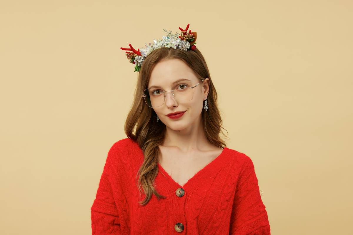 Themed Party Tiaras: Elevate Your Look with Stunning Hair Crowns